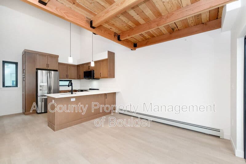 Boulder Condo: 2301 Pearl St