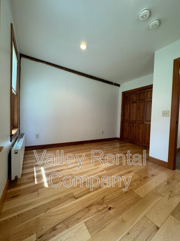 Hadley Condo: 4 Lawrence Plain Road - 1