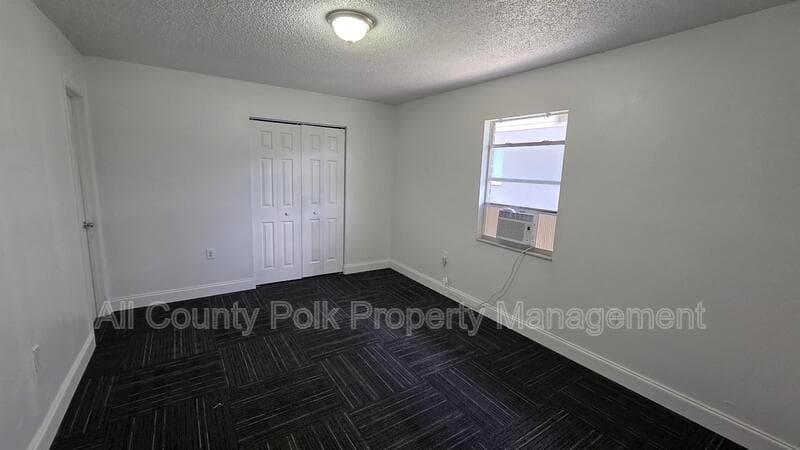 Lakeland Condo: 522 Pinewood Avenue