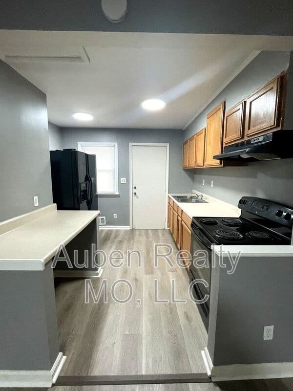 Kansas City Condo: 3143 Puckett Rd