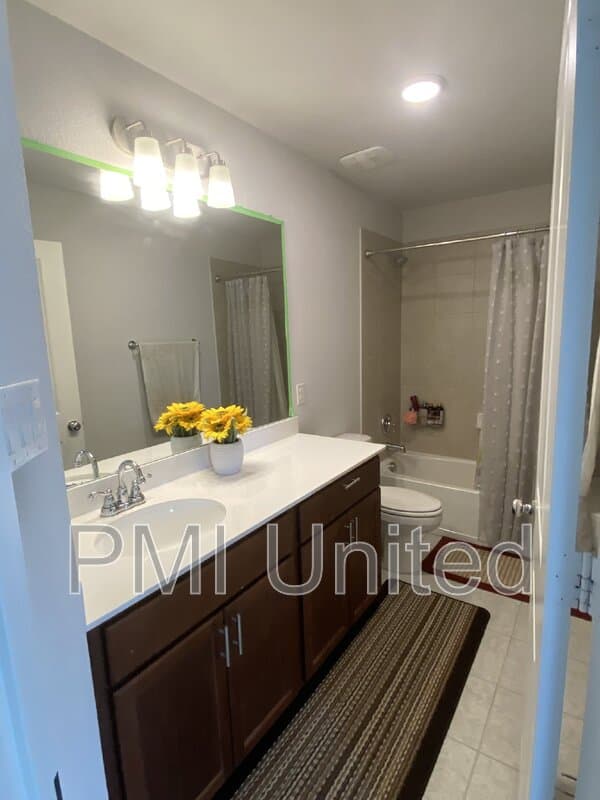 Fort Worth House: 429 Halwin Drive