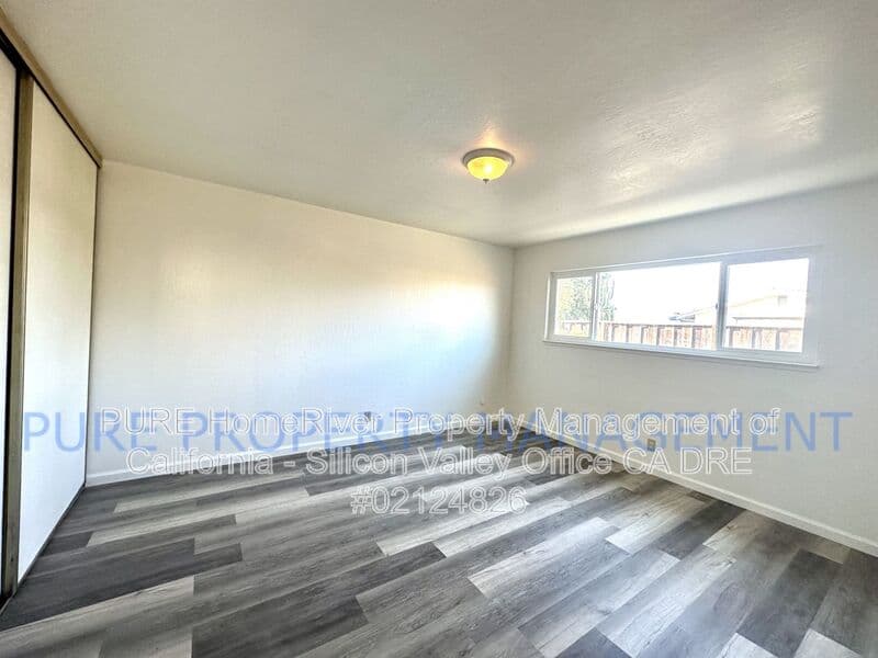 Watsonville House: 555 Bridge Street