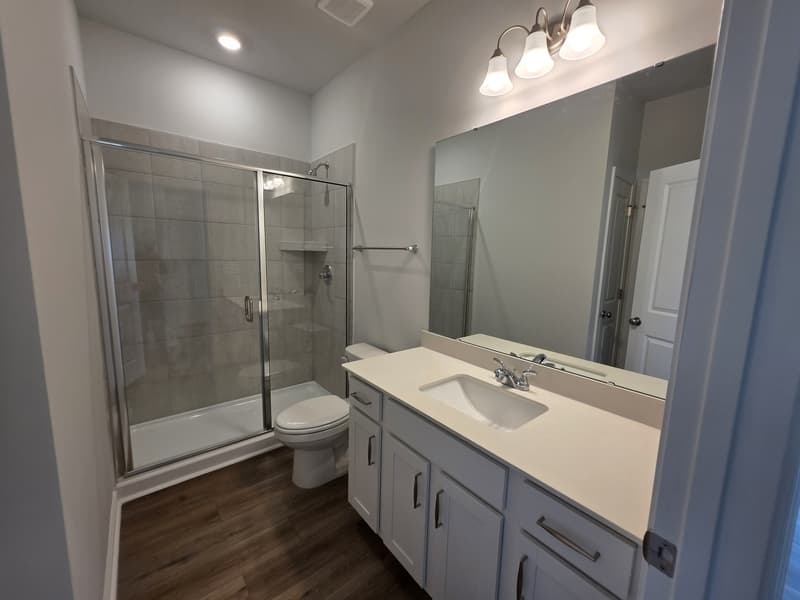 Youngsville House: 9 Silverbell Court