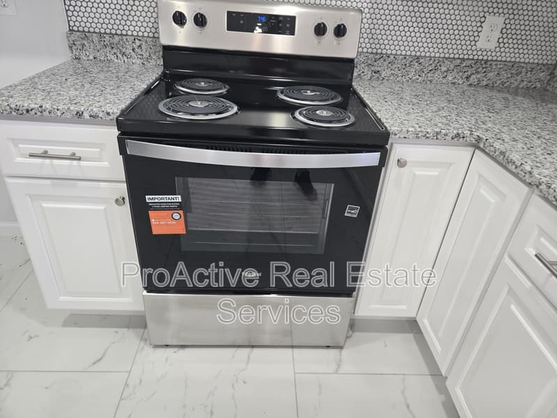 Norfolk Condo: 9523 18th Bay Street