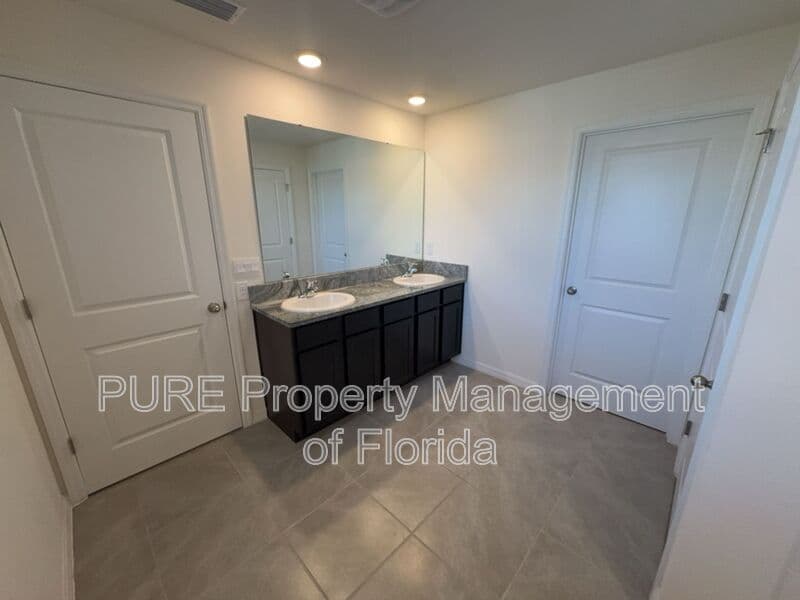 Ocala House: 5527 SW 43rd Ct