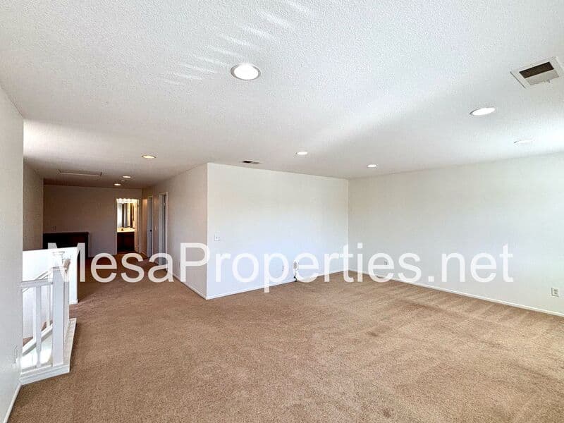 Victorville House: 12396 Ava Loma St.