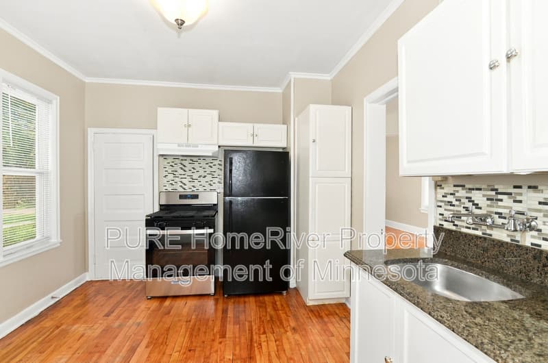 Saint Paul House: 1043 Matilda St