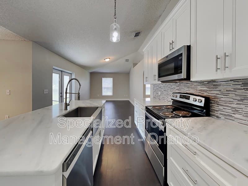 Kissimmee House: 1317 Dover Dr