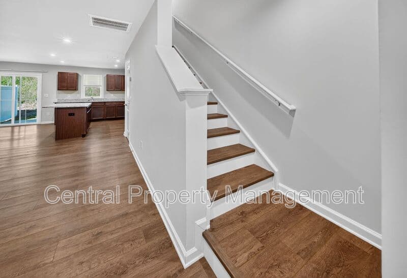 Greenville House: 165 Sarnesfield Way