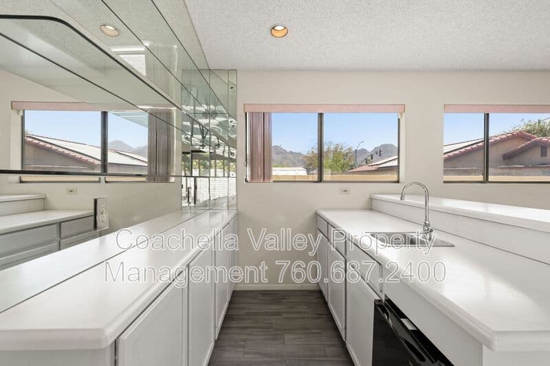 Palm Desert House: 43922 Warner Trail