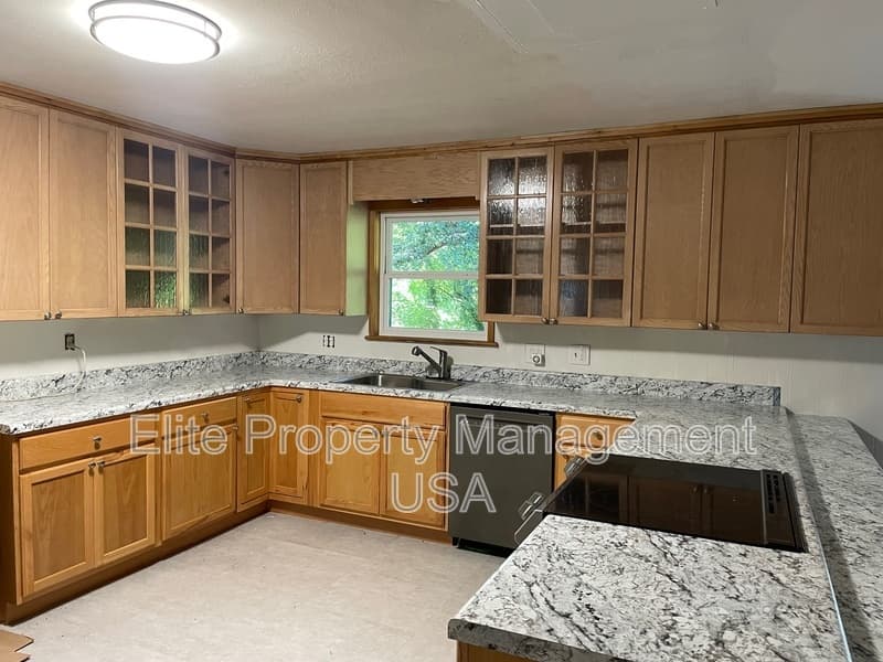 Gainesville House: 3742 Mountain View Road