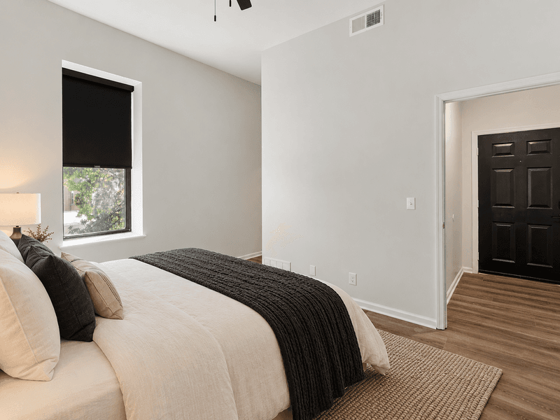 St. Louis Condo: 2200 Menard St