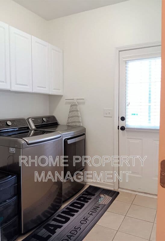 Atlanta House: 4859 Payson Terrace SE