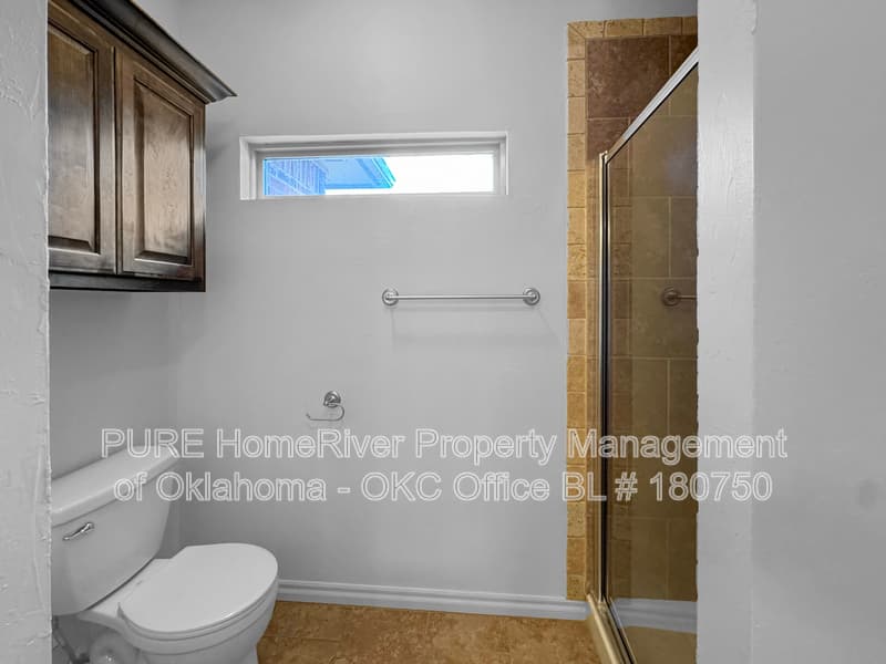 Oklahoma City House: 909 SW 92nd St