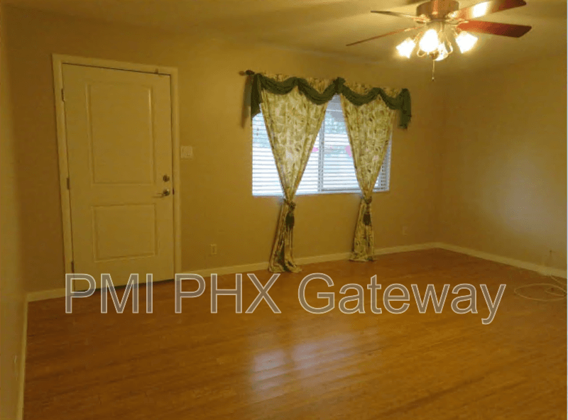 Tempe House: 15 E. McKinley St.