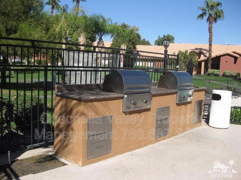 Bermuda Dunes House: 78650 Avenue 42