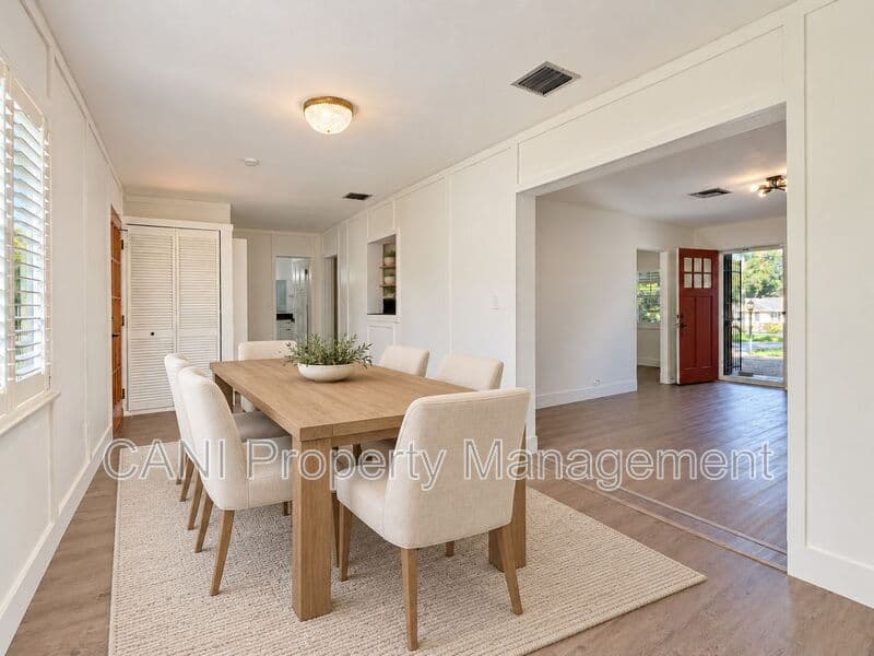 Altamonte Springs House: 450 Forest Lake Drive