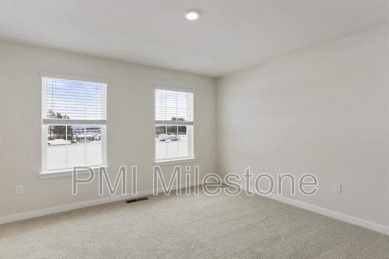 Charles Town Townhome: 413 Eclipse St