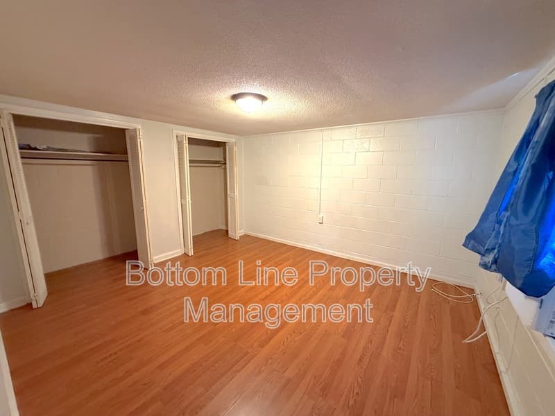 Cherryville Condo: 301 Vivian St