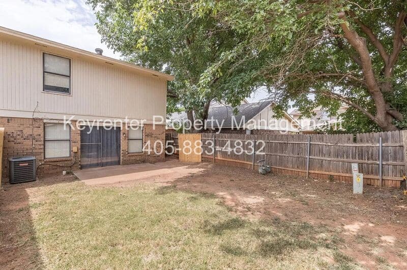 Oklahoma City Condo: 9016 - 9020 N Rockwell Dr