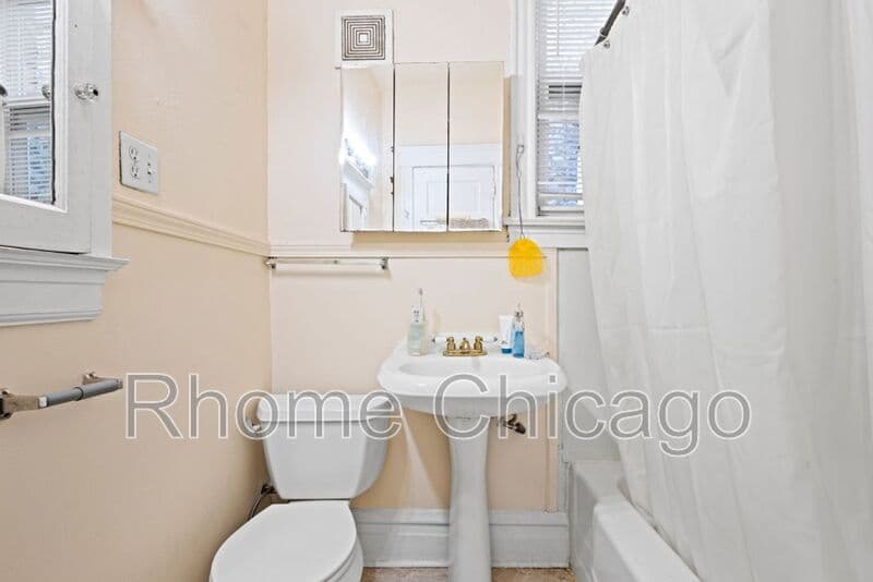 Chicago Condo: 6115 S Drexel Ave