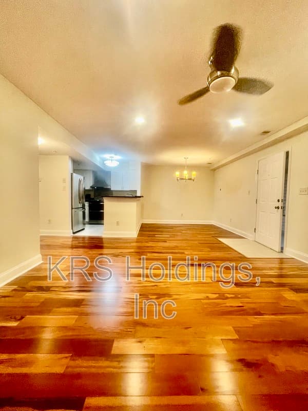Alexandria Condo: 6917 Mary Caroline Cir