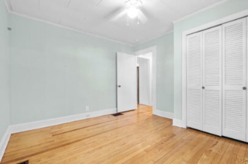 Southern Pines House: 280 East Ohio Avenue