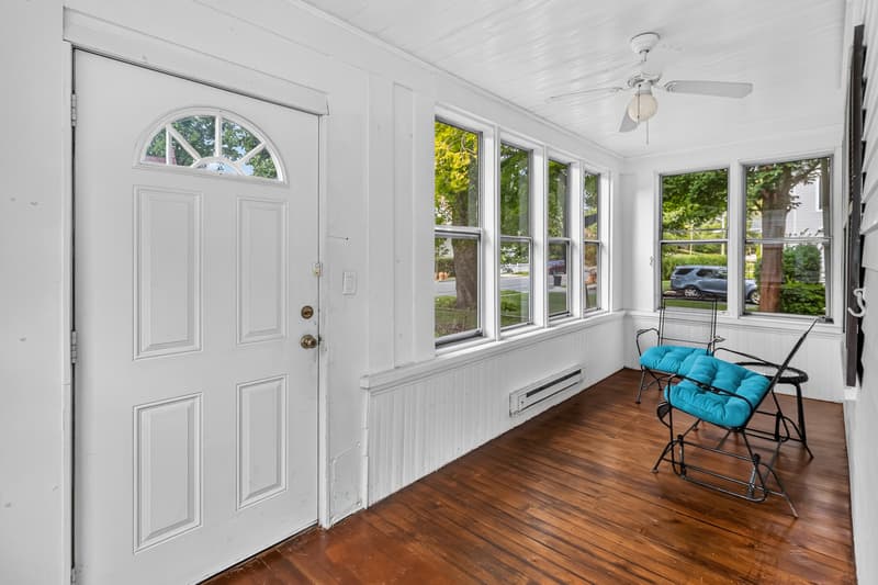 Montclair House: 99 Lincoln Street