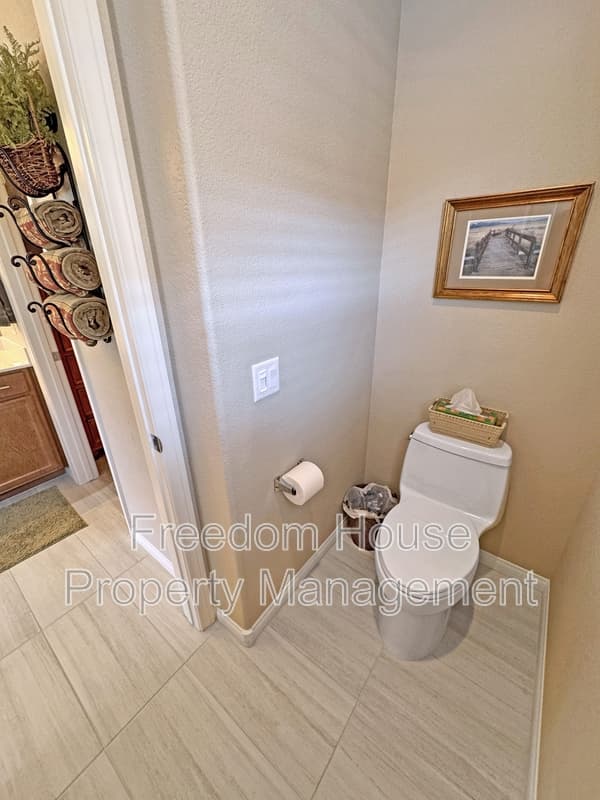 Pahrump House: 5245 East La Campana Drive