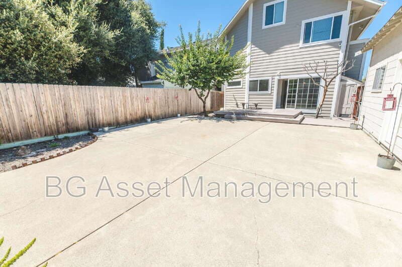 Pinole House: 2359 Prune St