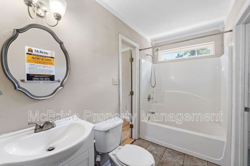 Augusta House: 3358 Tanglewood Drive