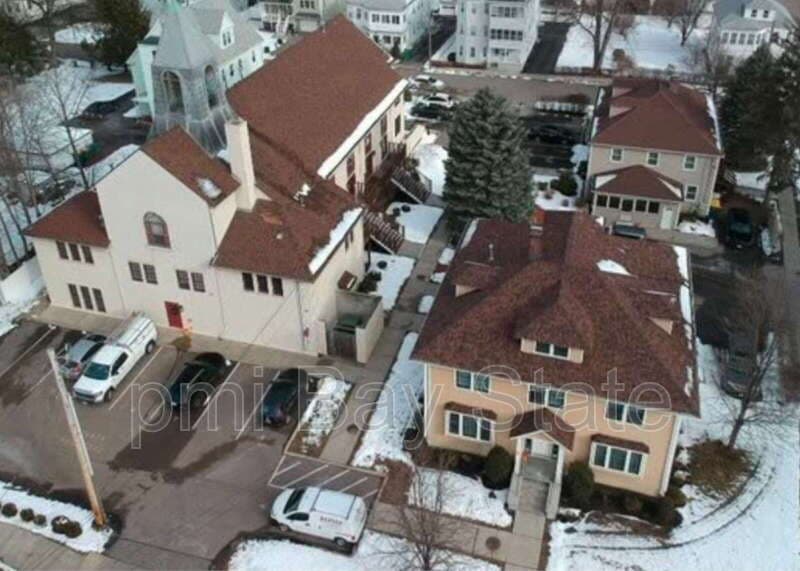Norwood Condo: 27 Saint James Avenue