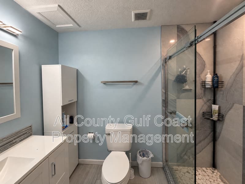 Bradenton House: 4511 3rd Street Cir W