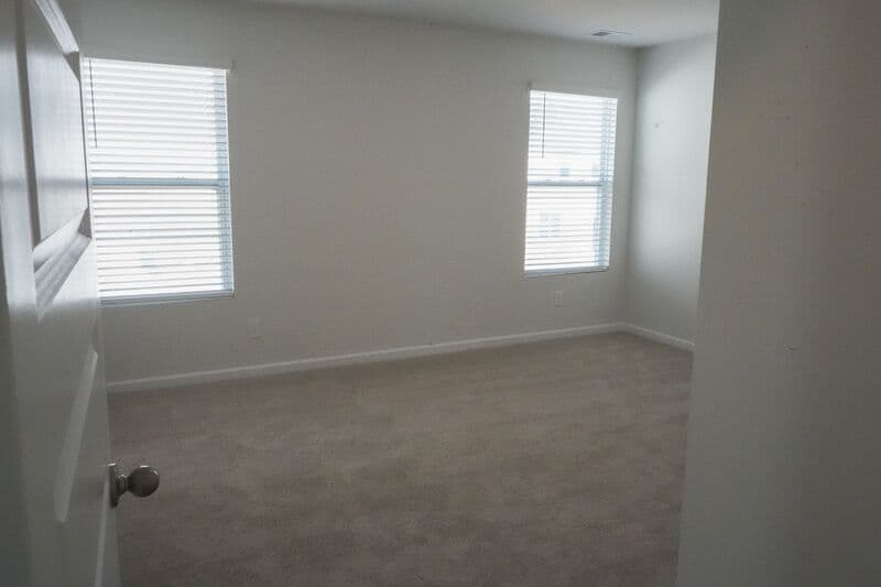 Bloomingdale House: 418 Coconut Dr