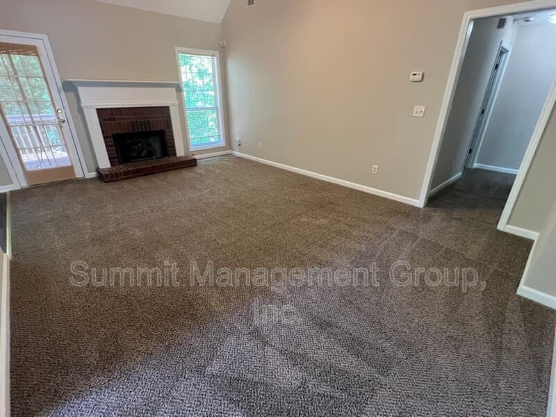 McDonough House: 1157 Chateau Terrace