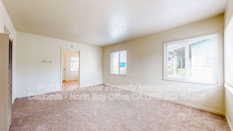 Santa Rosa House: 4942 Sonoma Hwy