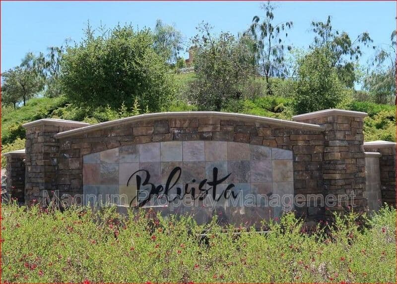 Temecula House: 28075 Calle Bonita