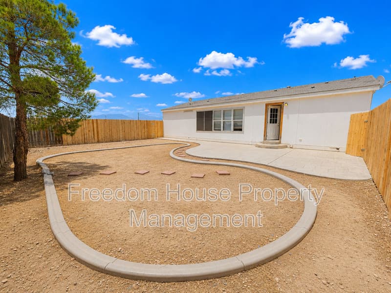 Pahrump House: 4400 Vicki Ann