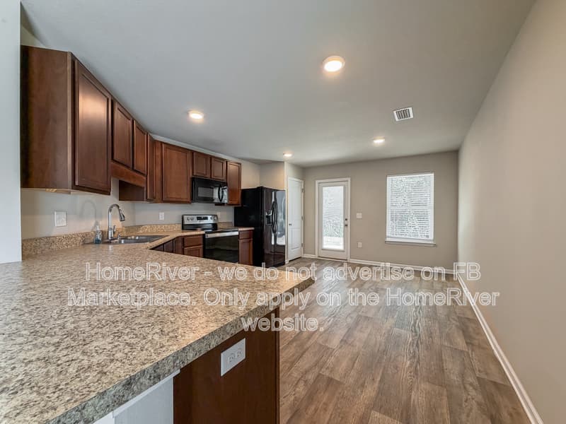 Freeport House: 639 Earl Godwin Rd