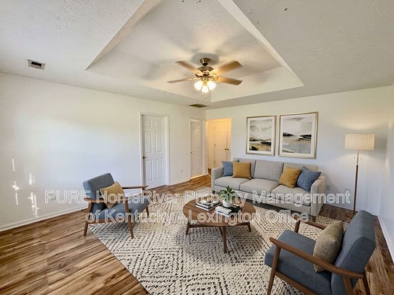 Harrodsburg Apartment: 105 Murphy Lane