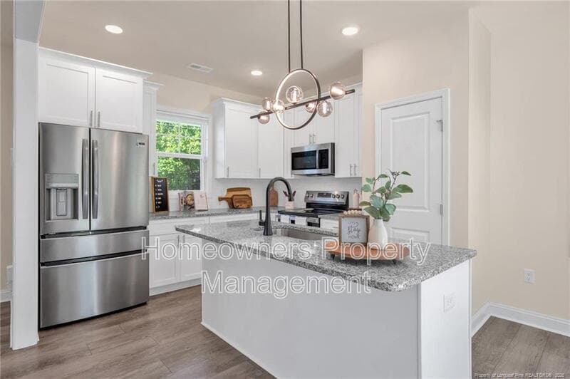 Fayetteville House: 501 Randolph Ave