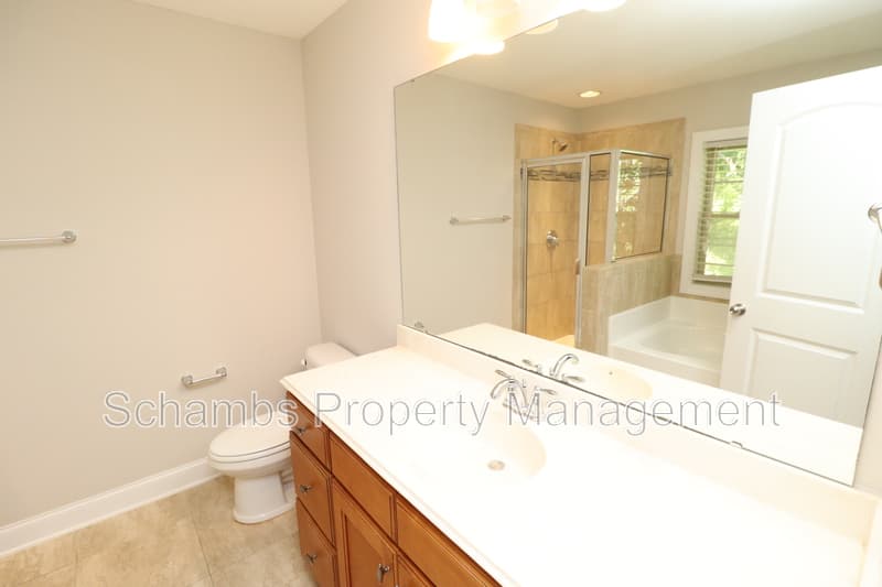 Raleigh House: 4404 Nicolas Pl