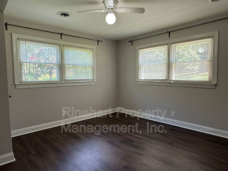 Rock Hill House: 645 Greenbriar Avenue