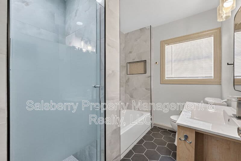 Fort Worth House: 3824 Collinwood Avenue