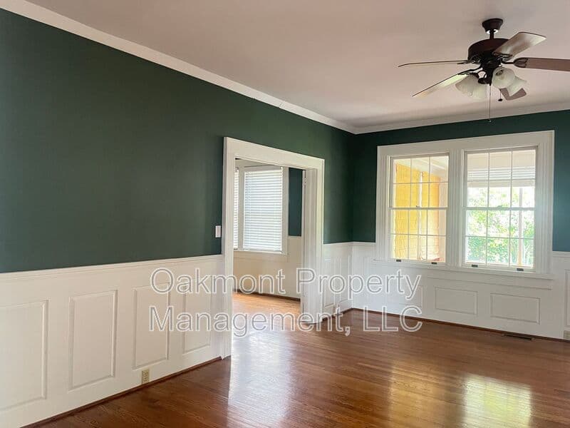 Fayetteville House: 105 Peachtree Street