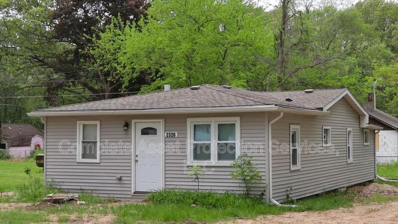 Portage House: 2326 Hickory St.