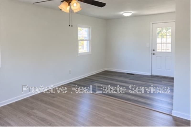 Newport News House: 304 South Ave