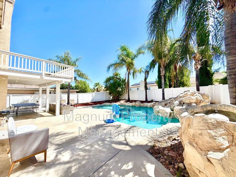 Murrieta House: 37168 Santa Rosa Glen Dr