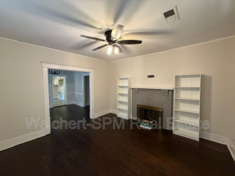 Memphis House: 3754 Marion Avenue, Memphis, TN 38111