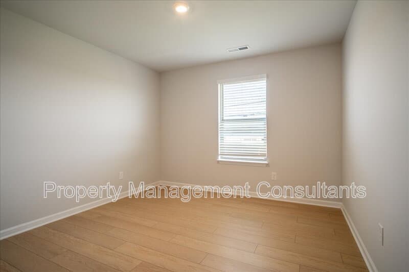 Athens House: 22857 Dashwood Ln